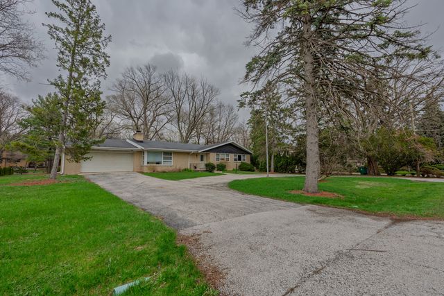 6325 Keokuk Road, Indian Head Park, IL 60525