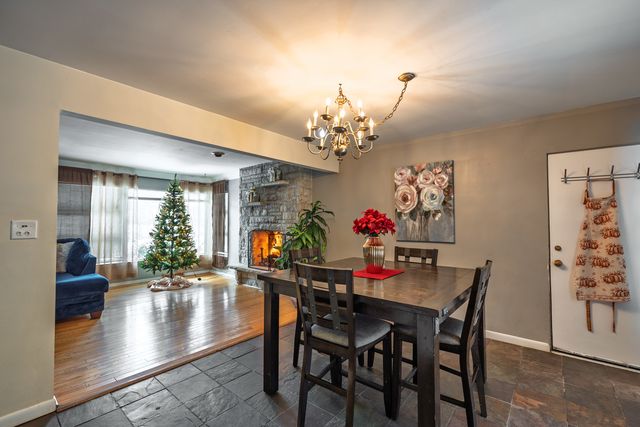 6325 Keokuk Road, Indian Head Park, IL 60525