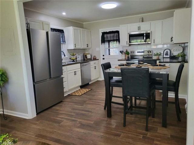2709 Orange Street, Greensboro, NC 27405