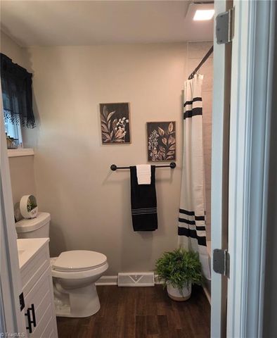 2709 Orange Street, Greensboro, NC 27405