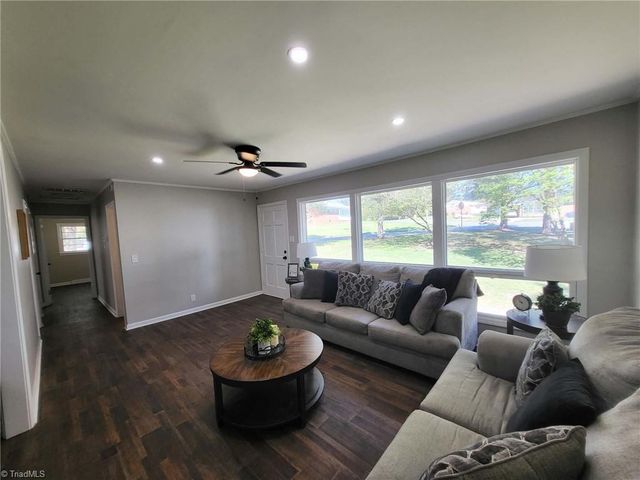 2709 Orange Street, Greensboro, NC 27405