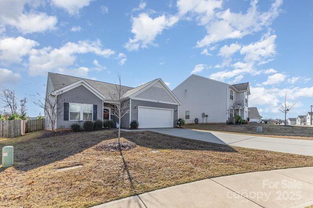 208 Clove Hitch Drive, Statesville, NC 28677