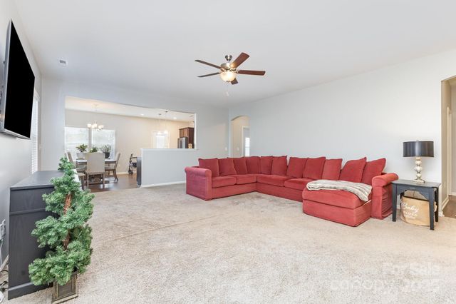 208 Clove Hitch Drive, Statesville, NC 28677