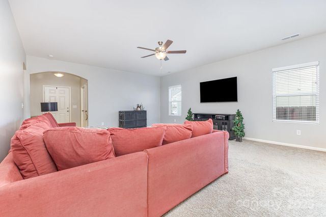 208 Clove Hitch Drive, Statesville, NC 28677