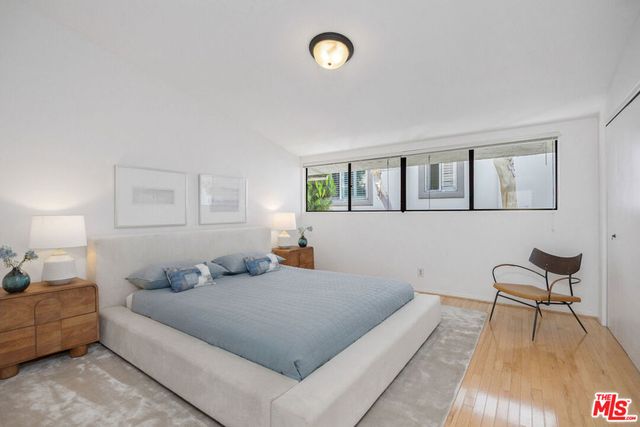 11650 Mayfield Avenue 3, Los Angeles, CA 90049