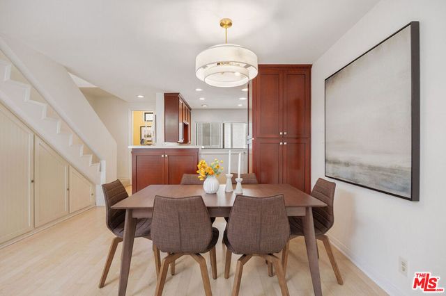 11650 Mayfield Avenue 3, Los Angeles, CA 90049