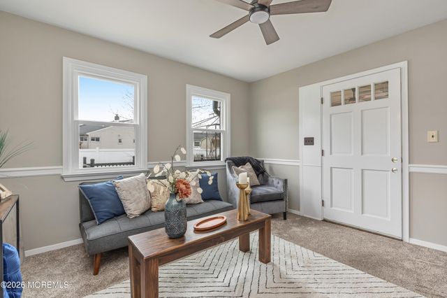 20 Surrey Drive, Hazlet, NJ 07730