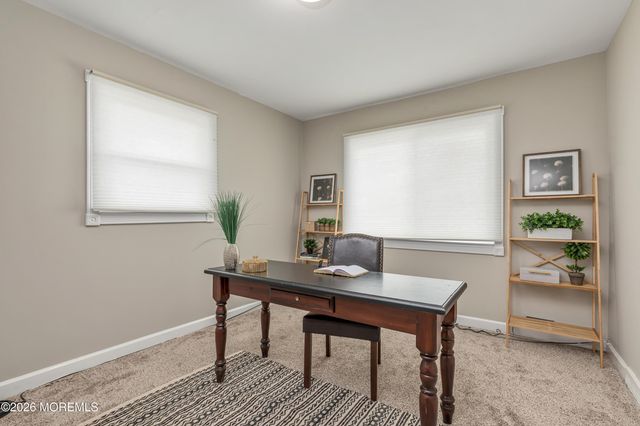 20 Surrey Drive, Hazlet, NJ 07730