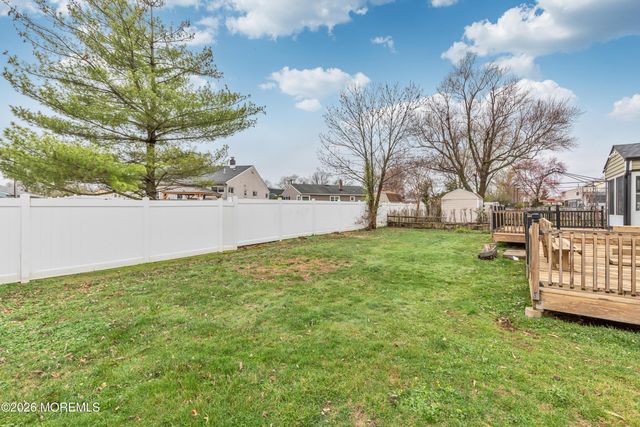 20 Surrey Drive, Hazlet, NJ 07730