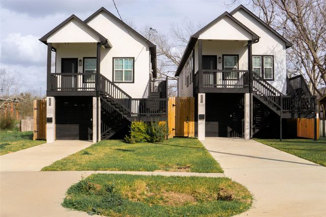 204 3rd Street, Rosenberg, TX 77471