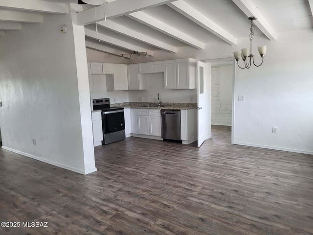 10110 S Green Drive, Tucson, AZ 85756