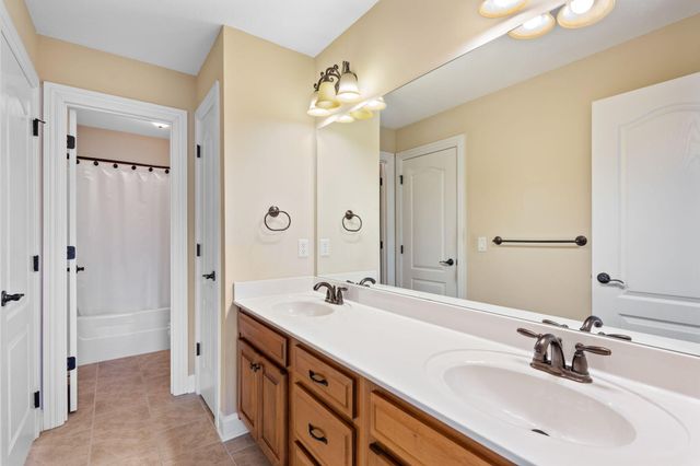 1703 Criswell Court, Soddy Daisy, TN 37379