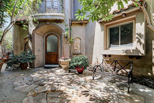 3005 N Poinsettia, Manhattan Beach, CA 90266