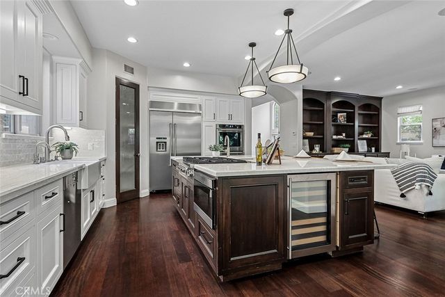 3005 N Poinsettia, Manhattan Beach, CA 90266