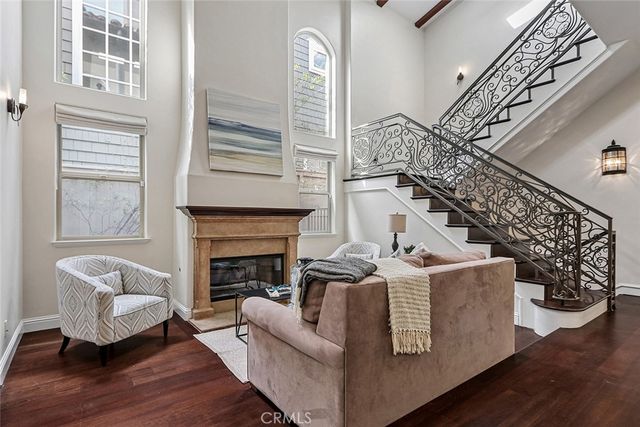 3005 N Poinsettia, Manhattan Beach, CA 90266