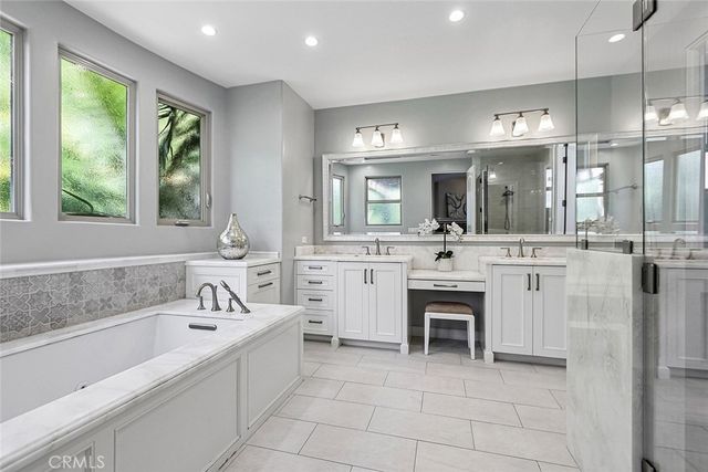 3005 N Poinsettia, Manhattan Beach, CA 90266