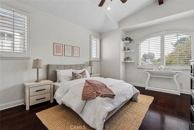 3005 N Poinsettia, Manhattan Beach, CA 90266