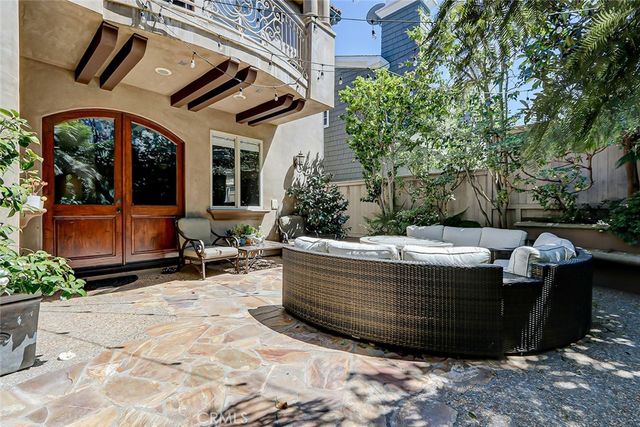 3005 N Poinsettia, Manhattan Beach, CA 90266