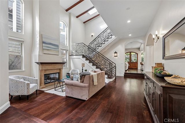 3005 N Poinsettia, Manhattan Beach, CA 90266