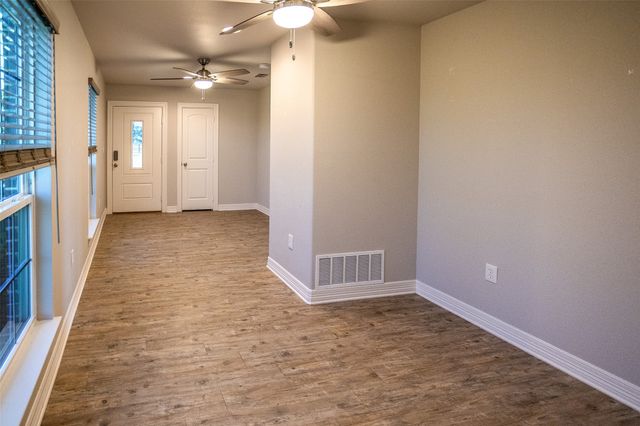 12370 Fm 2449, Ponder, TX 76259