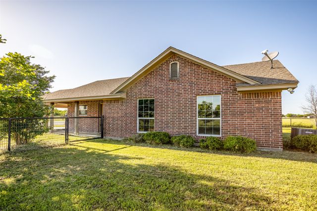 12370 Fm 2449, Ponder, TX 76259