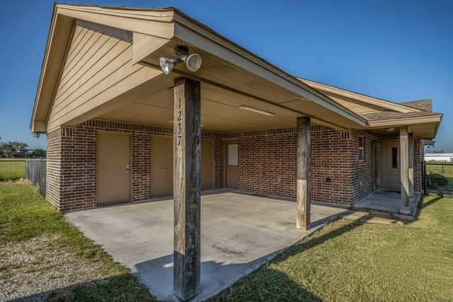 12370 Fm 2449, Ponder, TX 76259