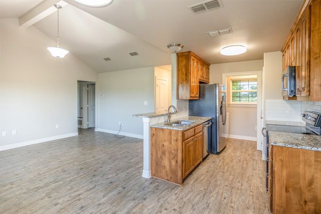 12370 Fm 2449, Ponder, TX 76259