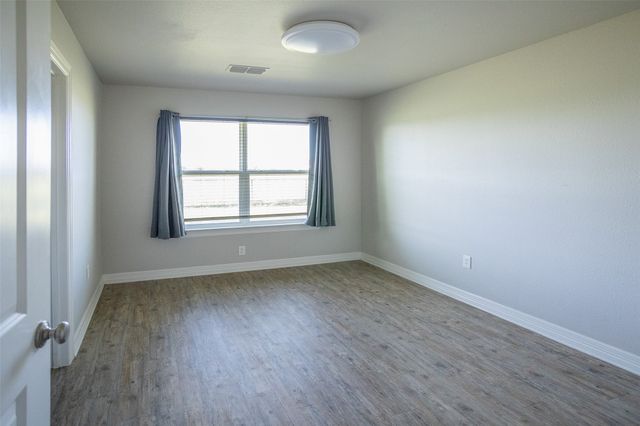 12370 Fm 2449, Ponder, TX 76259