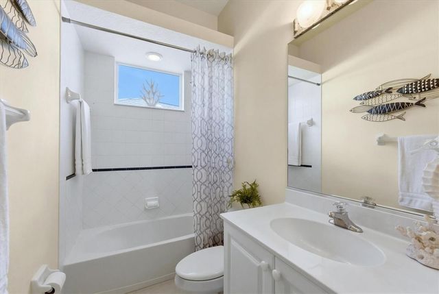 8115 8TH TERRACE NW, Bradenton, FL 34209