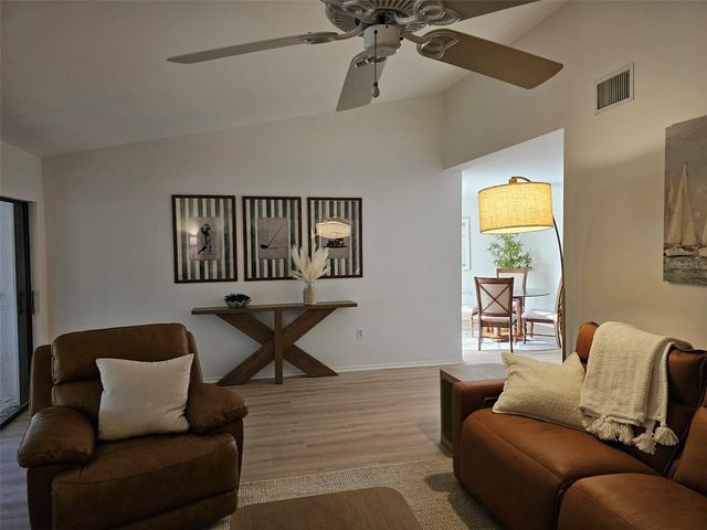 4408 LA JOLLA DRIVE 19A, Bradenton, FL 34210