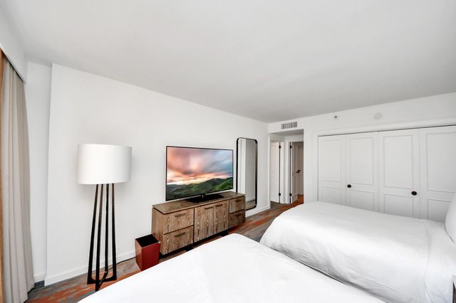 1300 Lamar Street S3, Houston, TX 77010