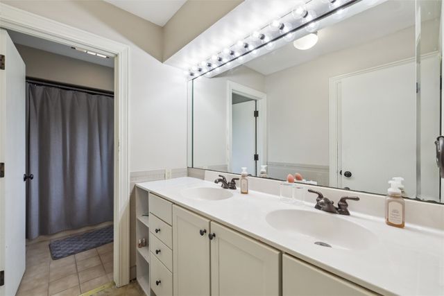 1080 NE 18th Street, Ankeny, IA 50021