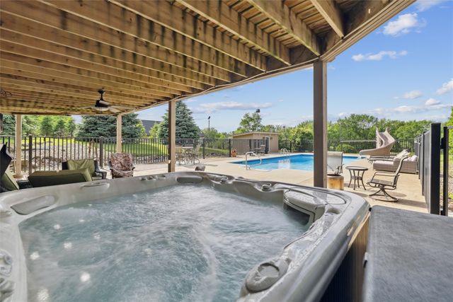 1080 NE 18th Street, Ankeny, IA 50021