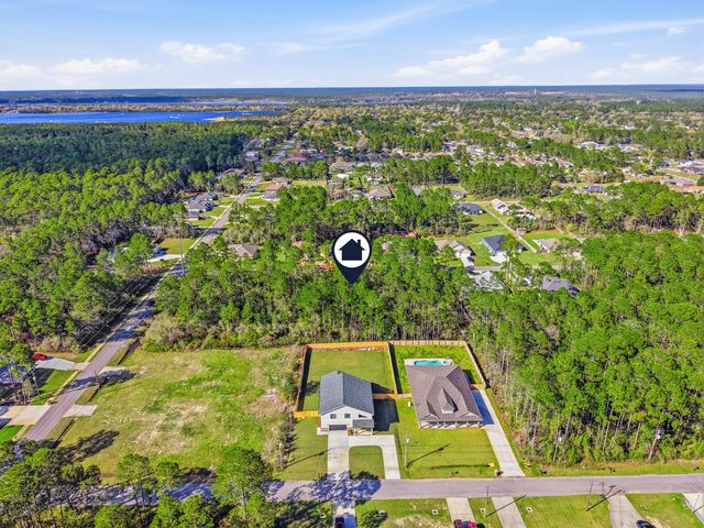 8103 Miranda Street, Navarre, FL 32566