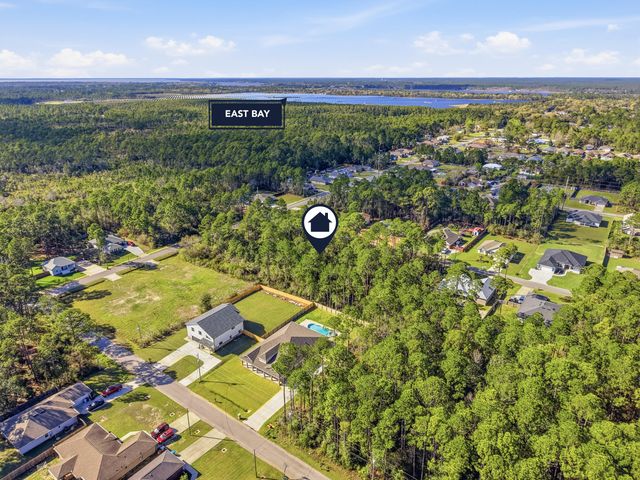8103 Miranda Street, Navarre, FL 32566