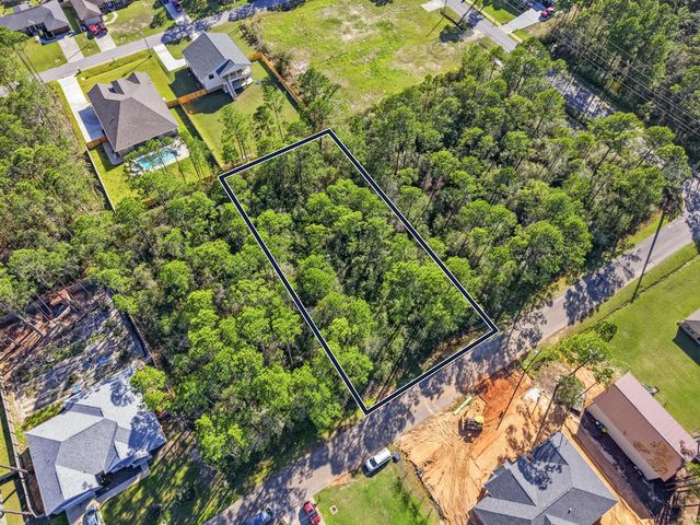 8103 Miranda Street, Navarre, FL 32566