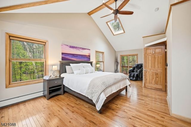 219 Snake Den Rd, Bloomingdale Boro, NJ 07465