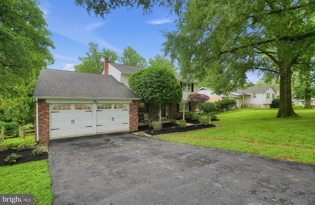 1911 SHARON RD, JENKINTOWN, PA 19046 — photo 2