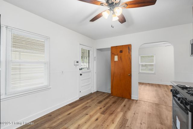 4107 Hillview Ave, Louisville, KY 40216