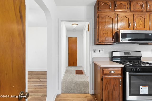 4107 Hillview Ave, Louisville, KY 40216