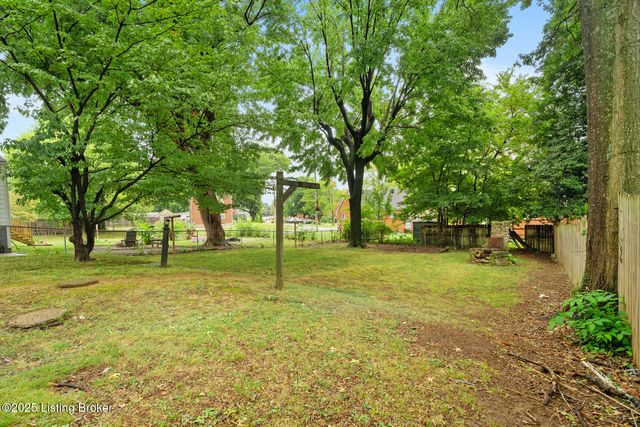 4107 Hillview Ave, Louisville, KY 40216