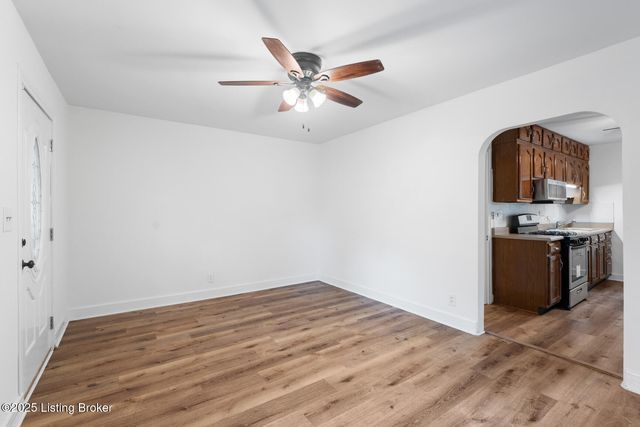 4107 Hillview Ave, Louisville, KY 40216