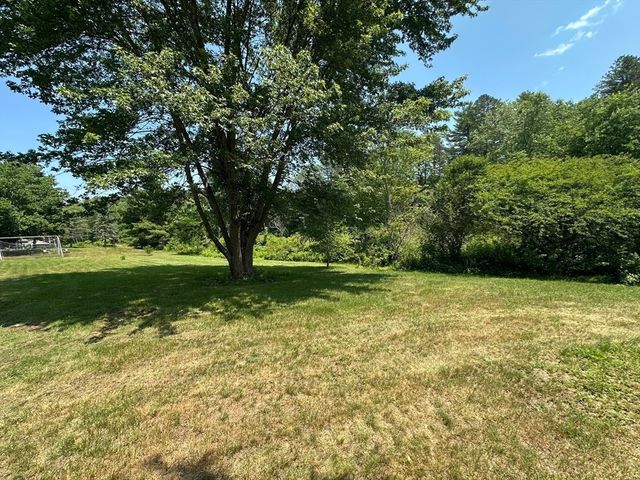 72 Stafford Road, Monson, MA 01057