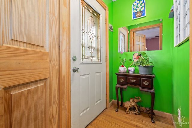 4019 N Bernard Street, Chicago, IL 60618