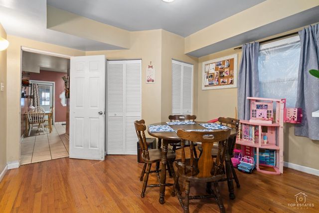 4019 N Bernard Street, Chicago, IL 60618