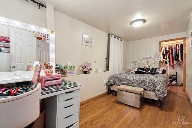 4019 N Bernard Street, Chicago, IL 60618