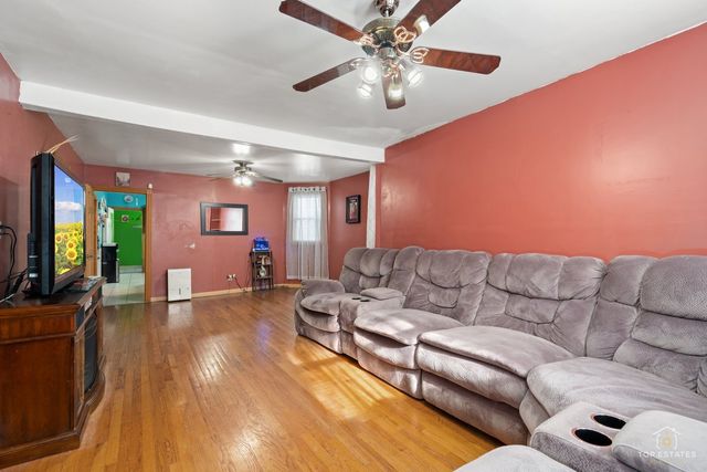 4019 N Bernard Street, Chicago, IL 60618