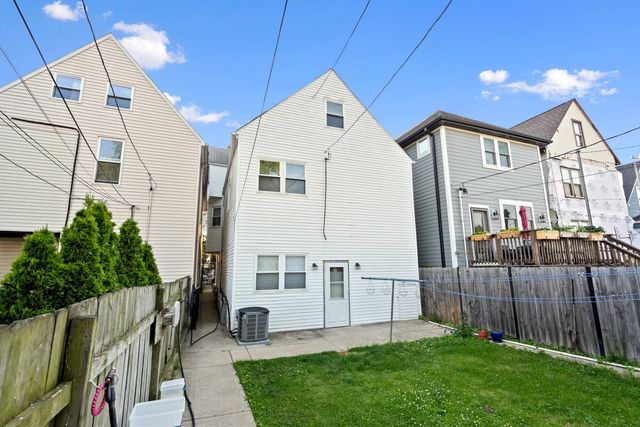 4019 N Bernard Street, Chicago, IL 60618