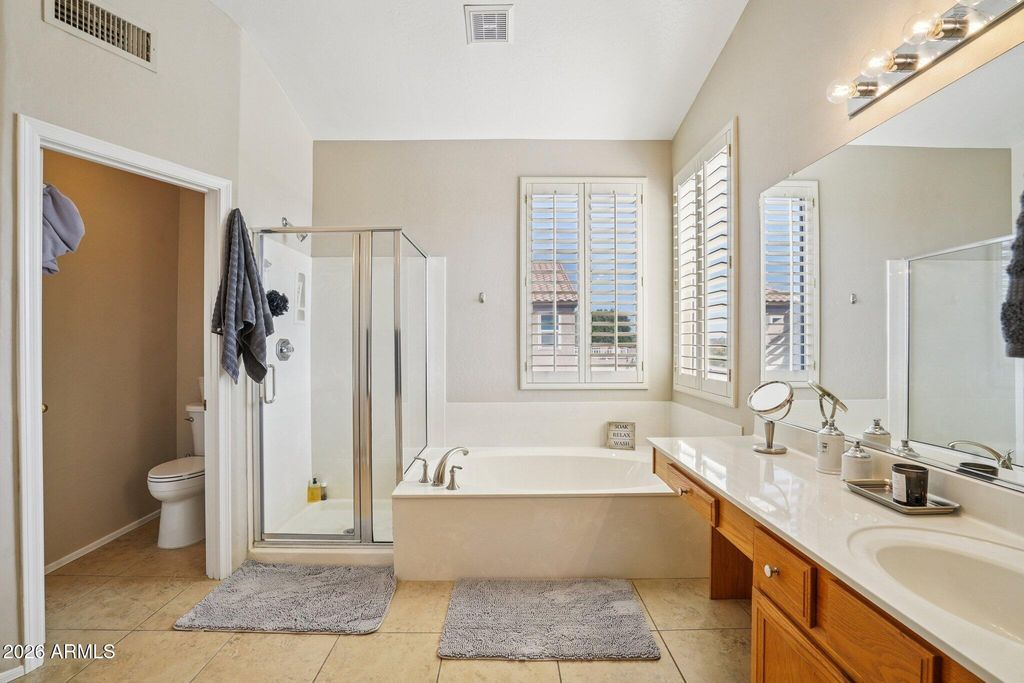 Image 26 of property listing at 1621 W SOUTH FORK Drive, Phoenix, AZ 85045