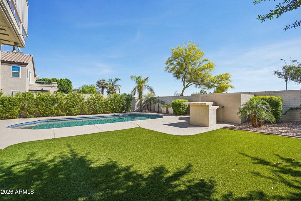 Image 34 of property listing at 1621 W SOUTH FORK Drive, Phoenix, AZ 85045